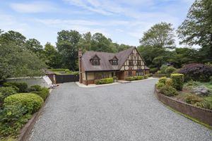 Photo 17- click for photo gallery